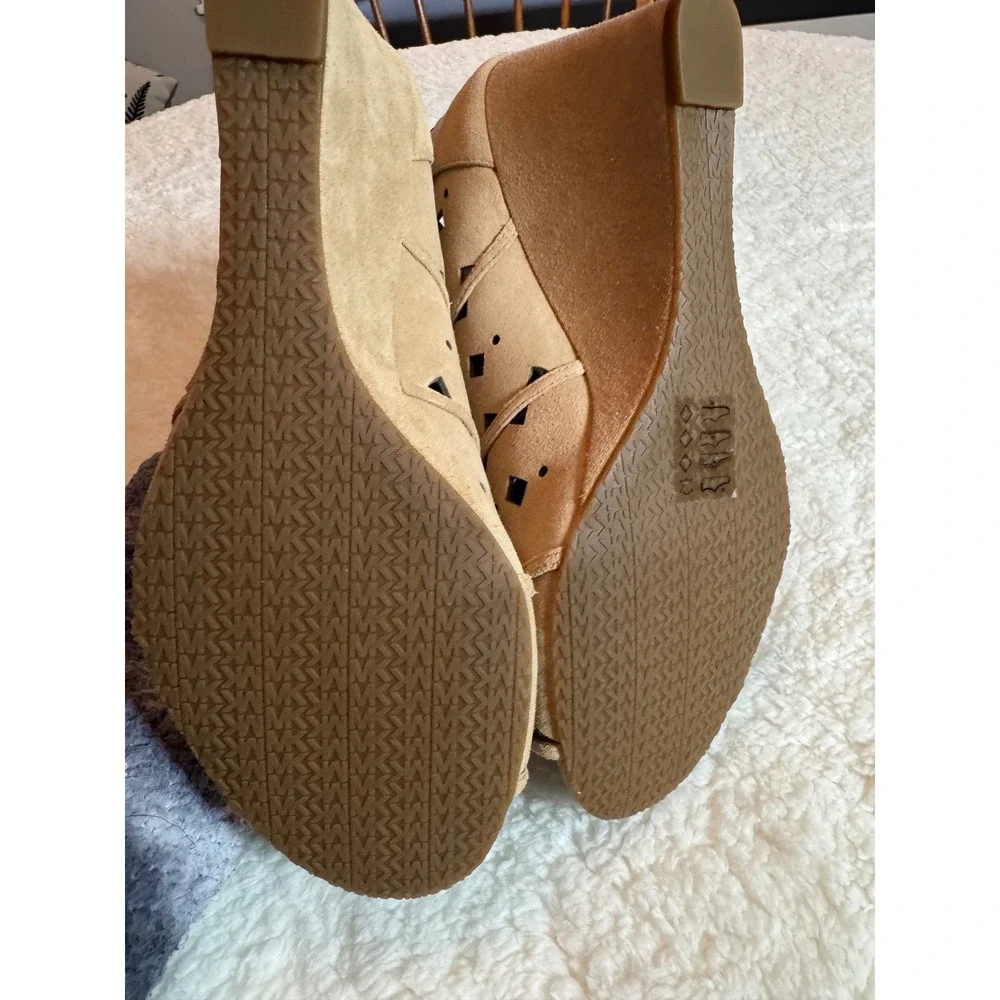 Michael Kors Women Tan Leather Laser Cut Wedge Booties Open Toe Sandals 10M